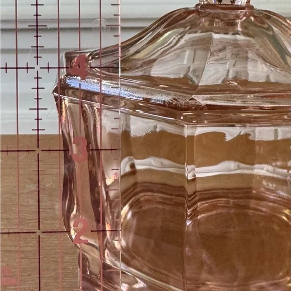 Vintage Pink Depression Glass Octagonal Covered Dish - Art Deco Candy Jar - Picture 2 of 7